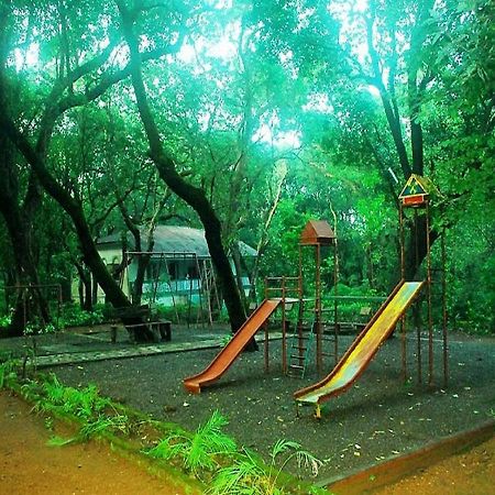 Cecil Hotel Matheran Buitenkant foto