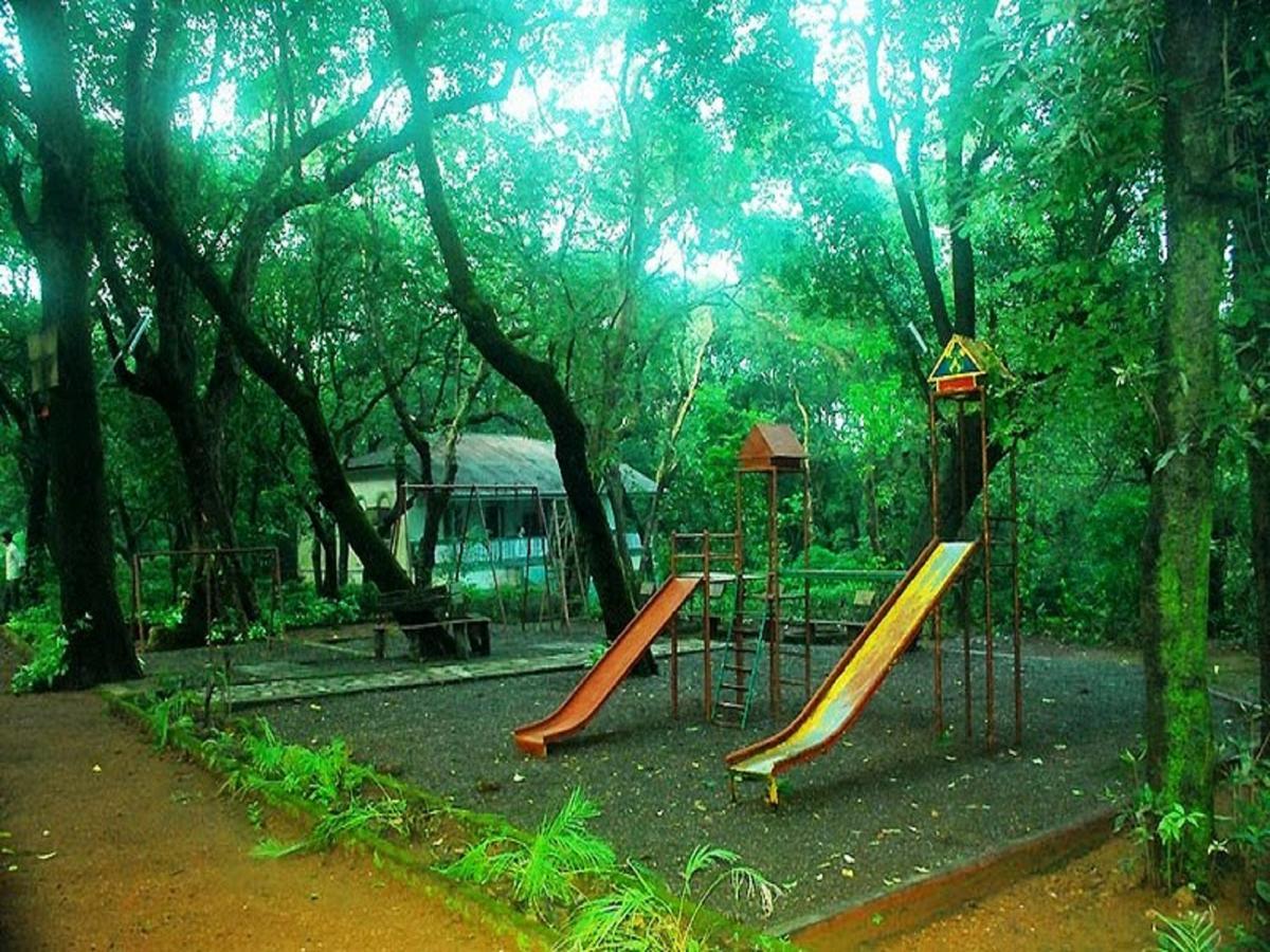 Cecil Hotel Matheran Buitenkant foto