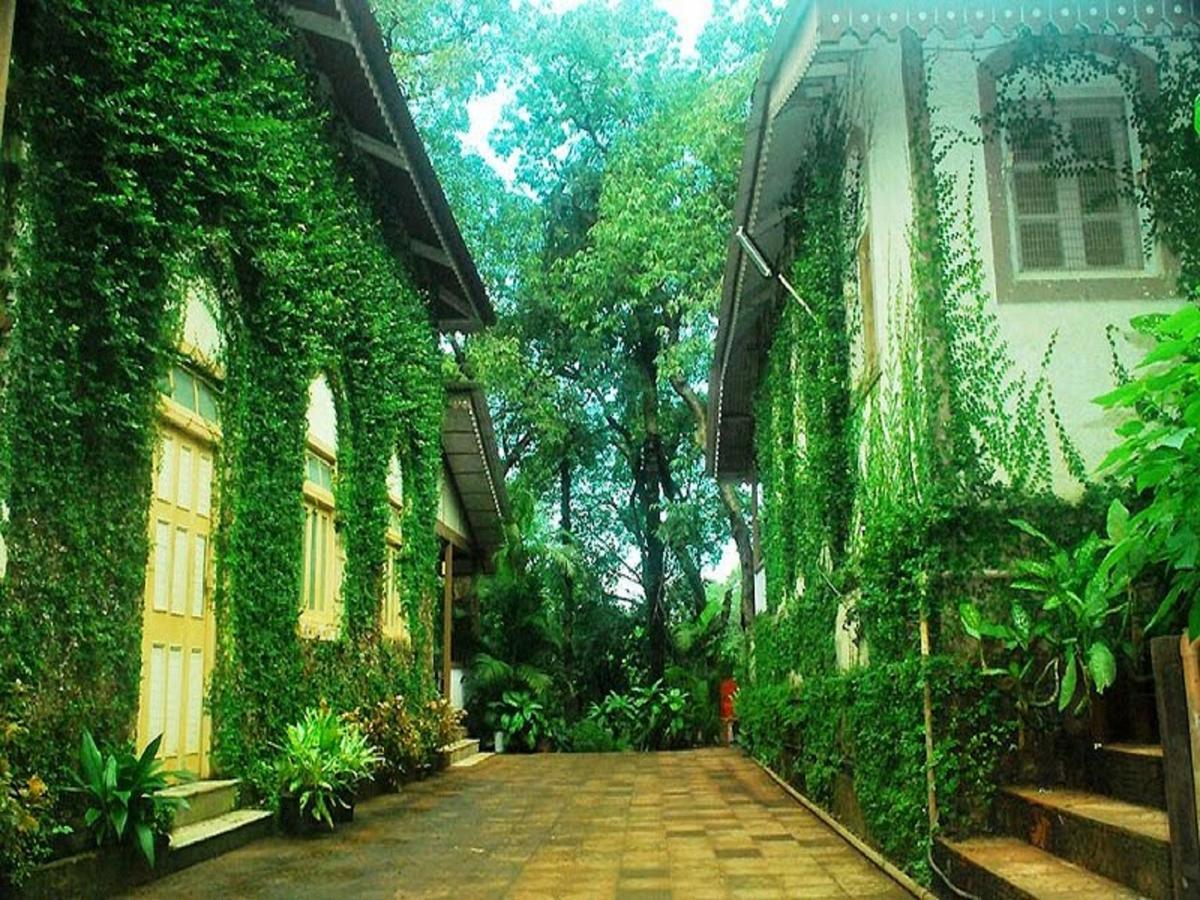 Cecil Hotel Matheran Buitenkant foto