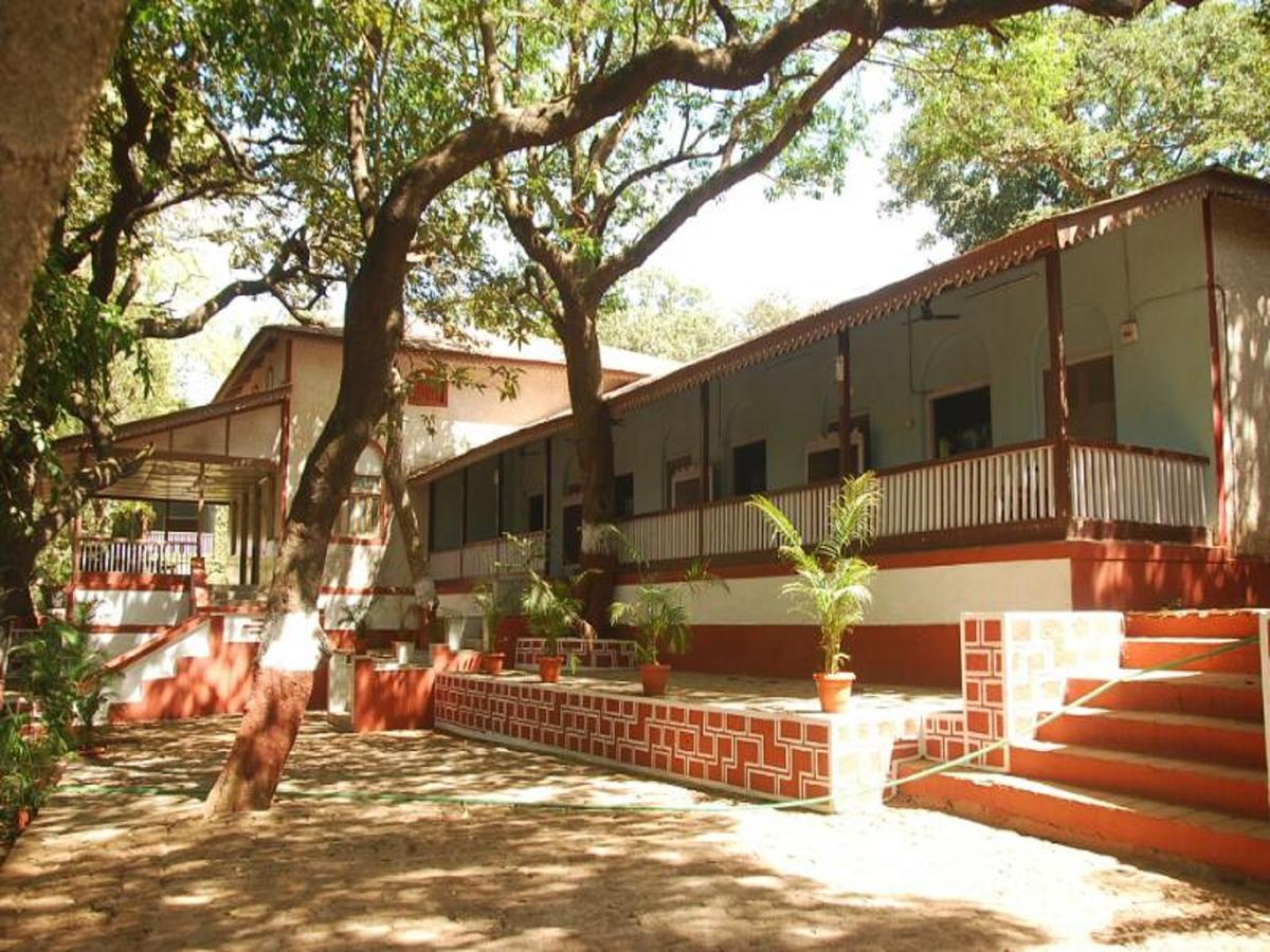 Cecil Hotel Matheran Buitenkant foto